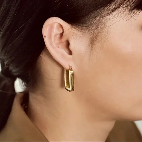 GP Minimalist hoop earrings - Picture 3 of 5